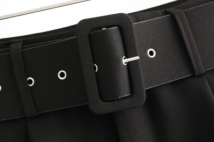 Pantalones de traje de señora de oficina con cinturón