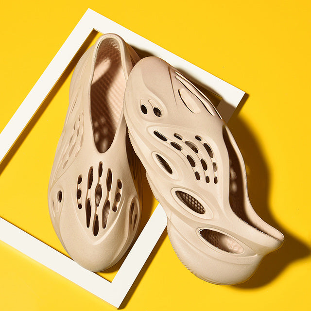 صنادل شاطئ للجنسين